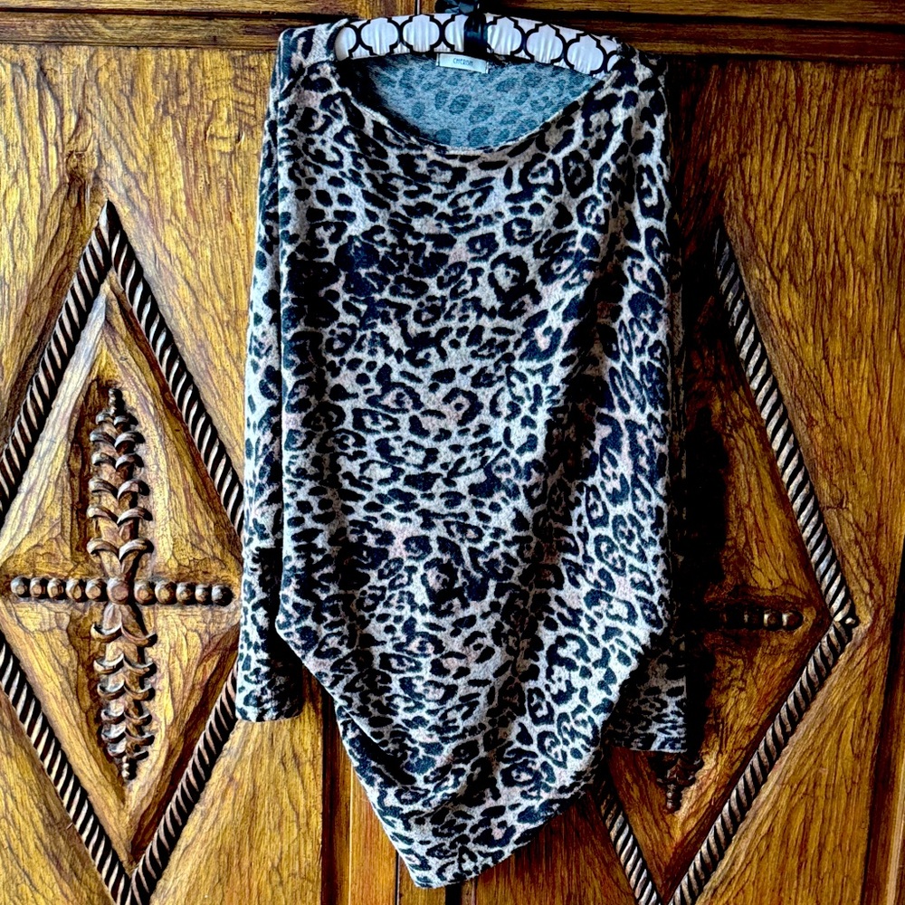 Cherish Leopard Print Tunic- Black and Cream
